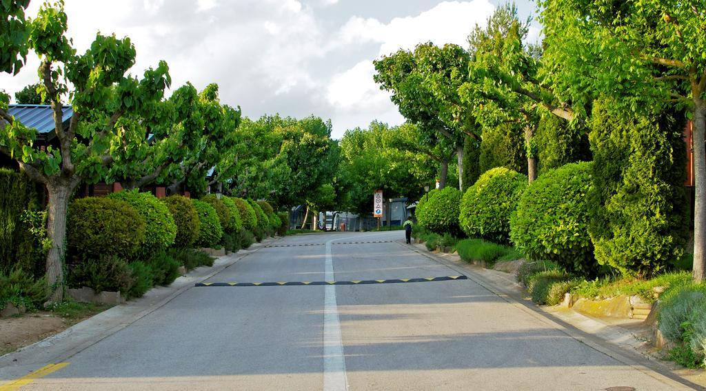 Bungalows - Camping El Solsones Solsona Eksteriør bilde