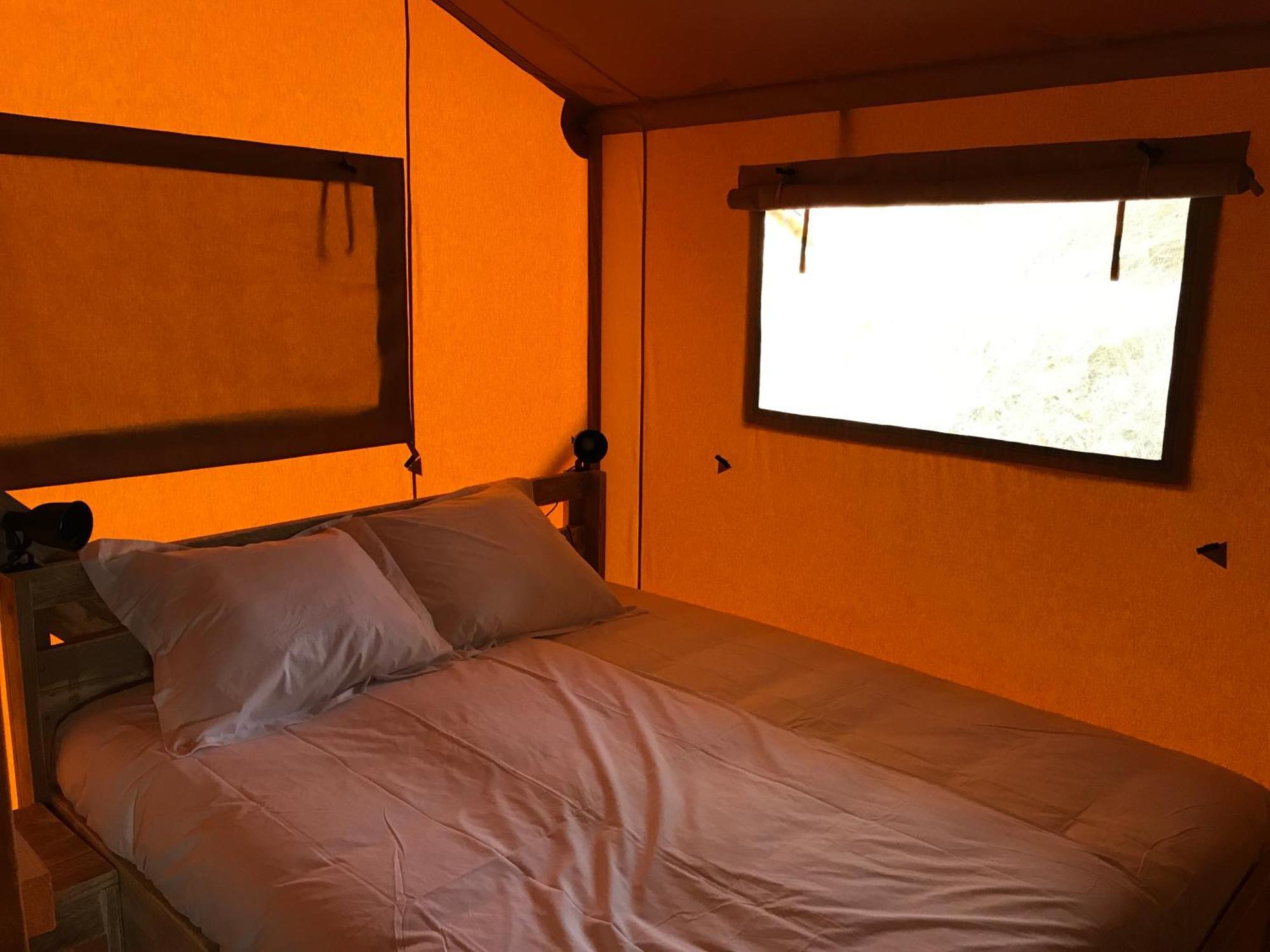 Bungalows - Camping El Solsones Solsona Eksteriør bilde