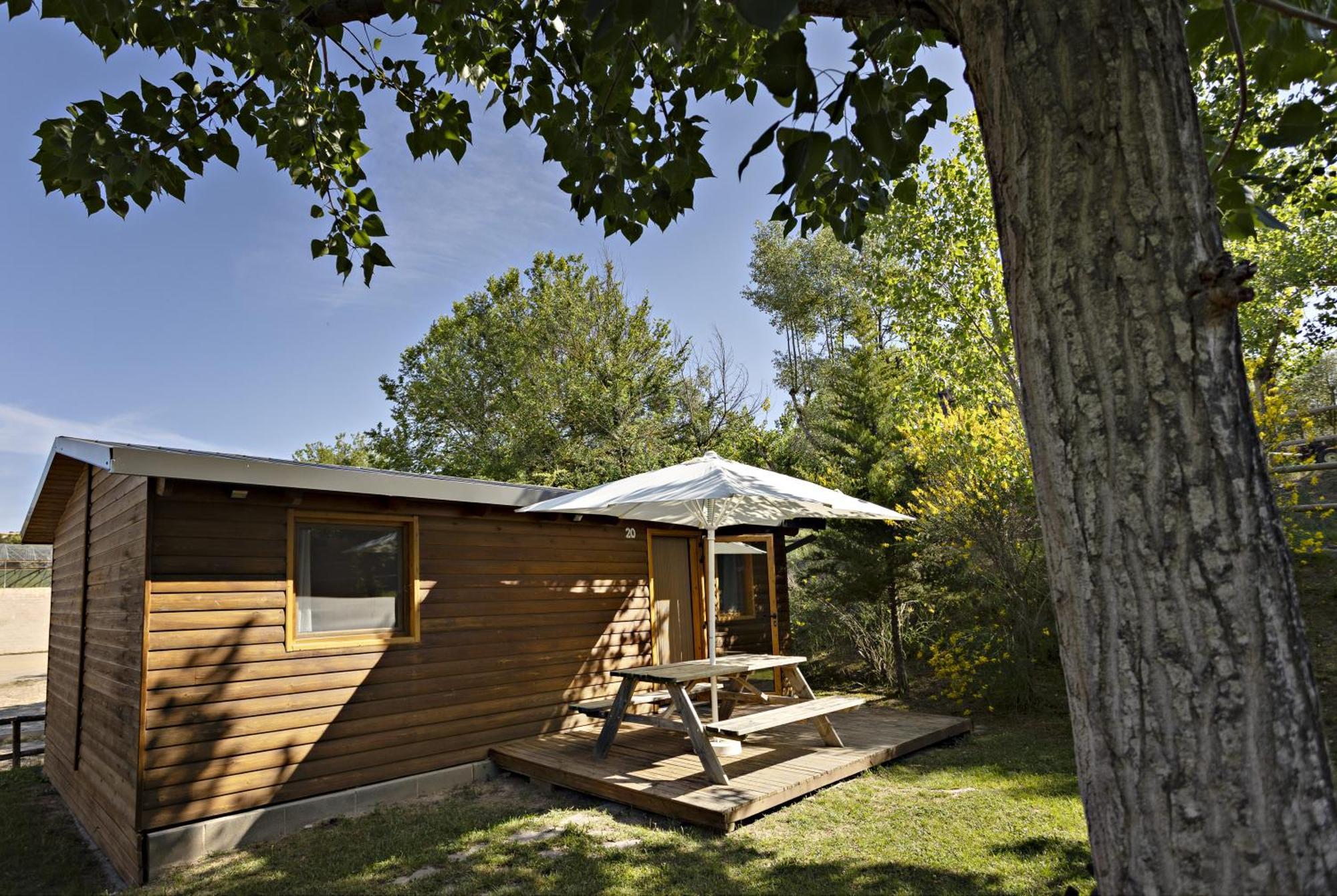 Bungalows - Camping El Solsones Solsona Eksteriør bilde
